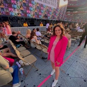 Meet your Posher, Taylor